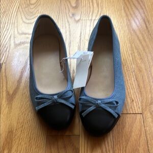 NWT GAP Women's Blue and Black Ballet Flats Size 7